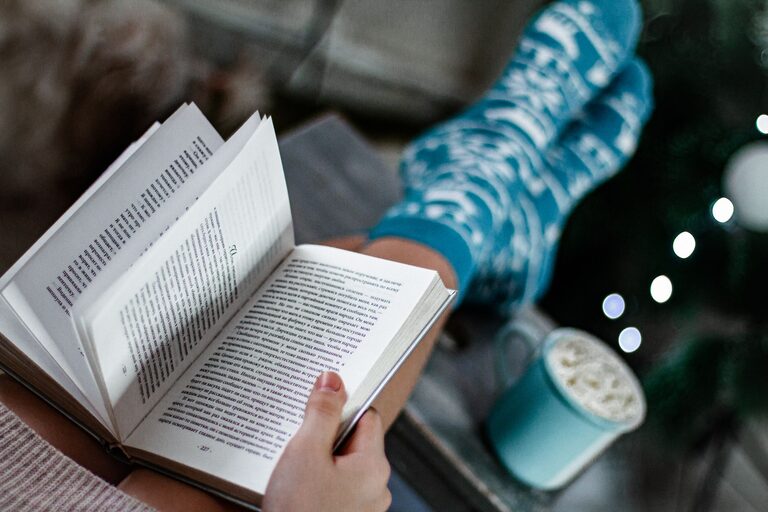 Cozy Evenings Without Screens: Ideas to Unwind and Connect